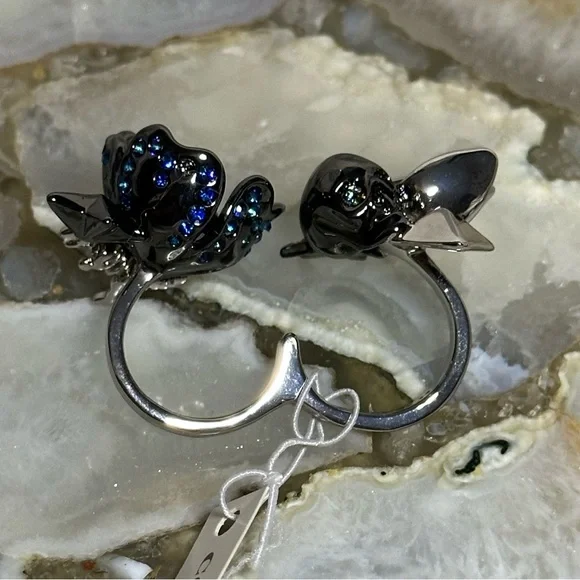 AUTHENTIC COACH double finger ring M/L skull rexy tearose star pyramid b… - Picture 3 of 16